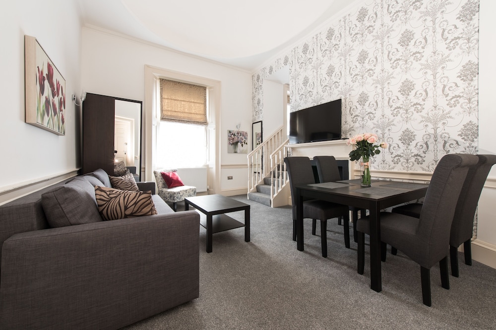 Royal Princes Suites 20/37