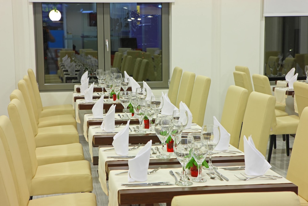 Olympic Palladium Hotel 32/39