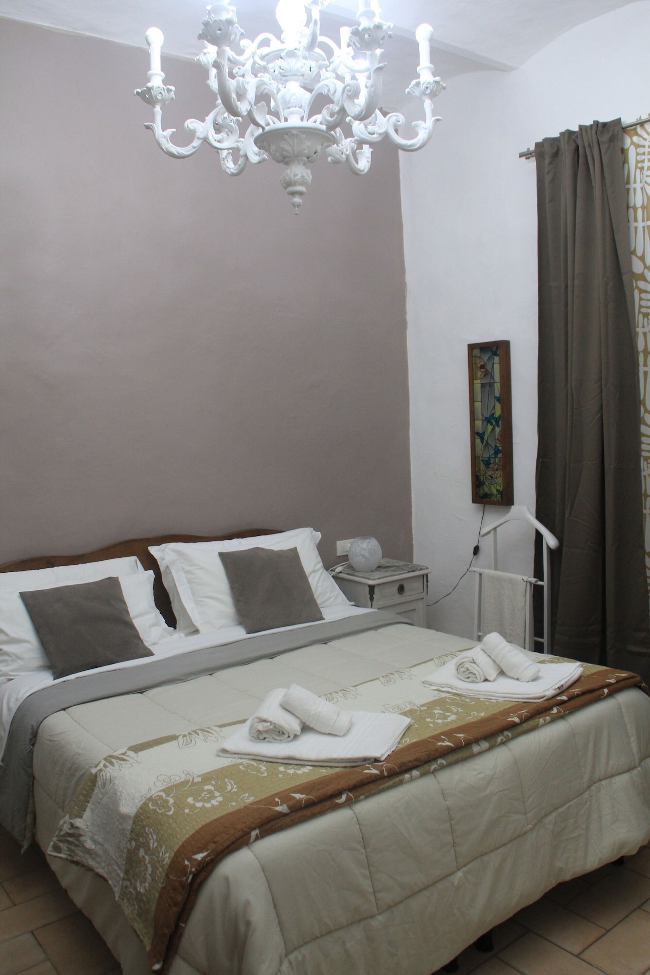 SUPERIOR, DOUBLE BED