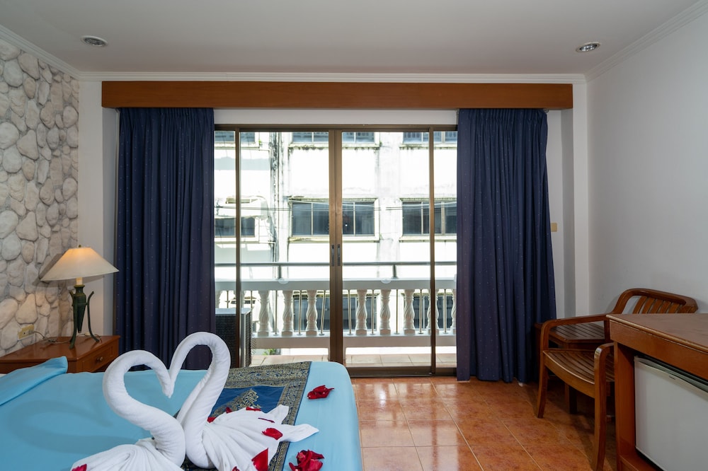 Patong Central Residence & Apartment 13/50