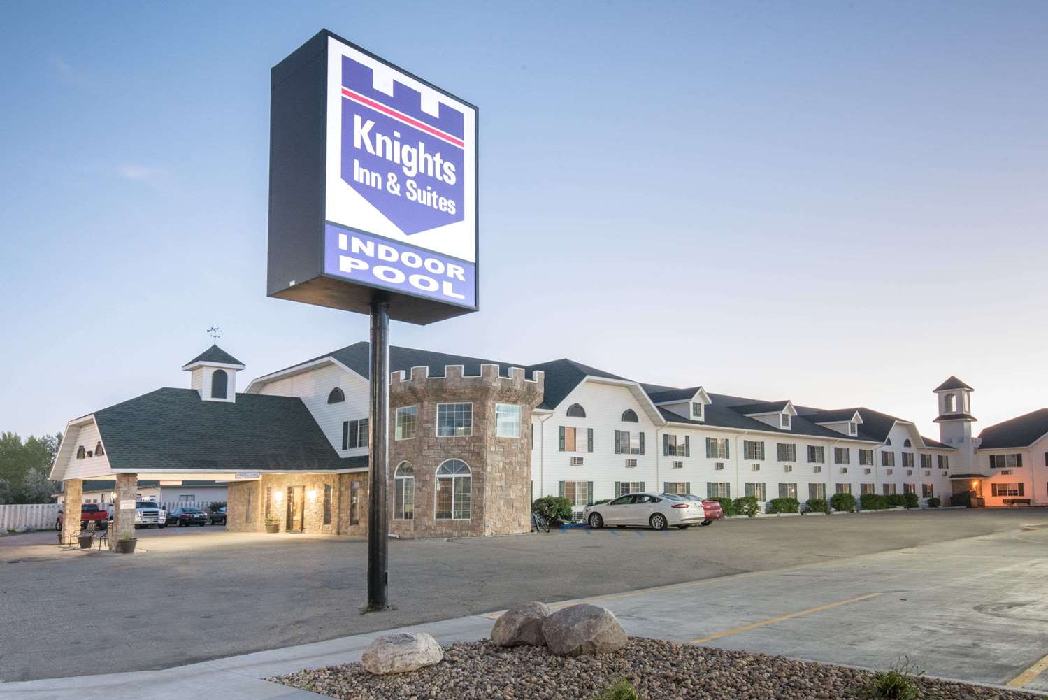 Knights Inn Grand Forks 26/27