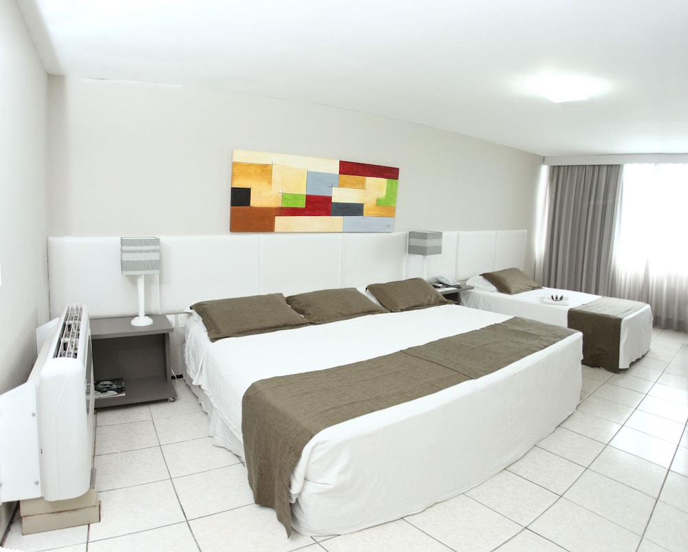 Marina Park Hotel 25/65