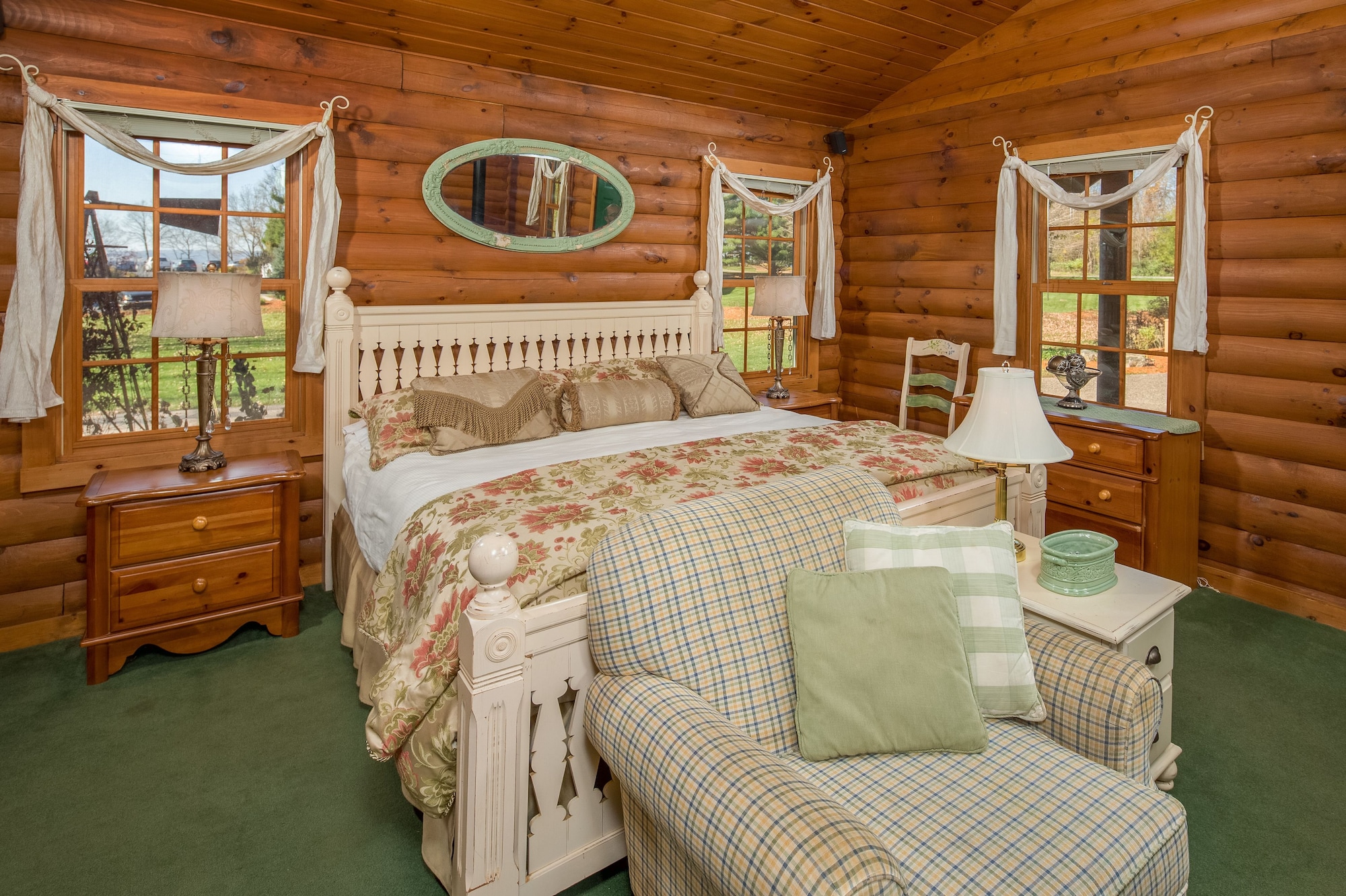 Log, Cabin, King Bed