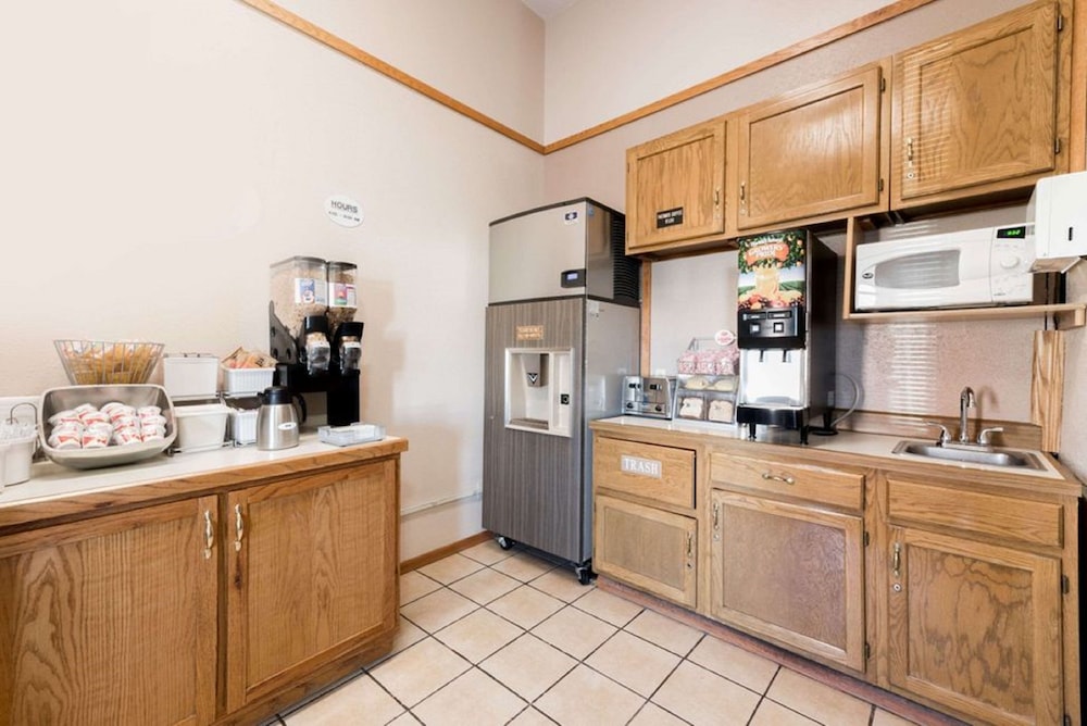 Glendive Lodge 6/13
