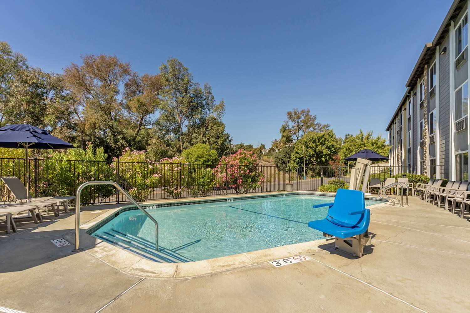 Best Western Plus Heritage Inn 39/40