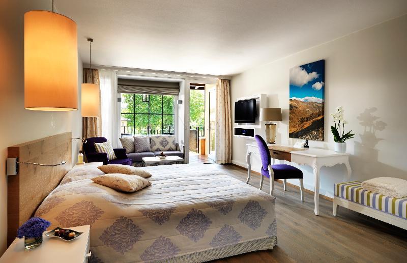 Room, 2 Double Beds, South Wing