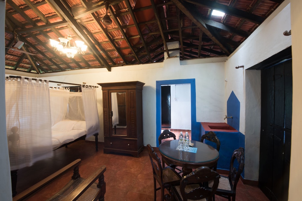 MONTEGO BAY BEACH VILLAGE 27/50