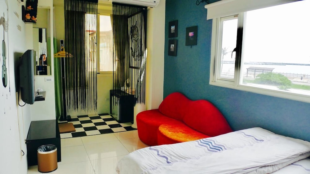 Sunshine Sea View B&B 1/31