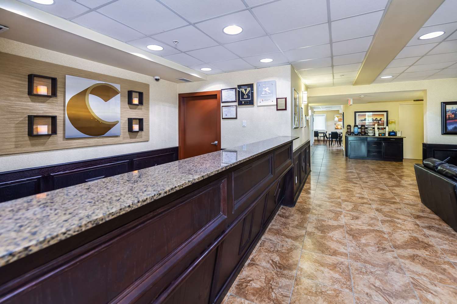 Comfort Inn And Suites Edson Yellowhead Highway 5/20