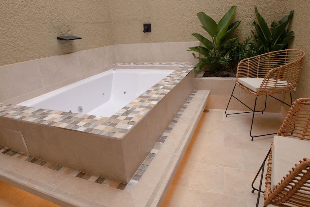 La Casona Hotel Boutique 37/38