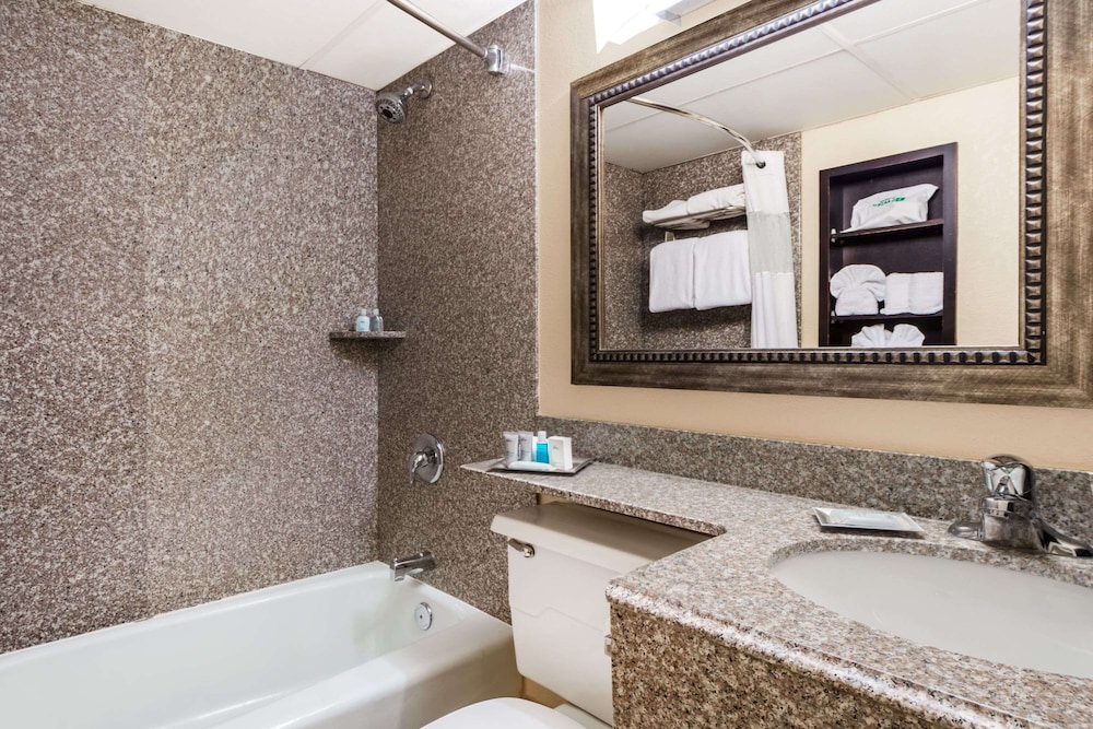 Comfort Inn Stillwater near University 24/26