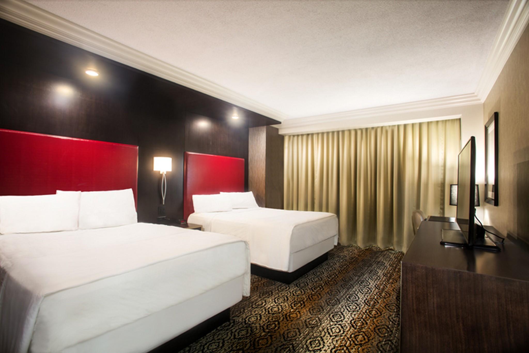 Guest Room, 2 Queen Beds, Nature View
