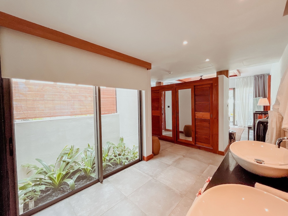 Wonders Beach Boutique Hotel 82/84