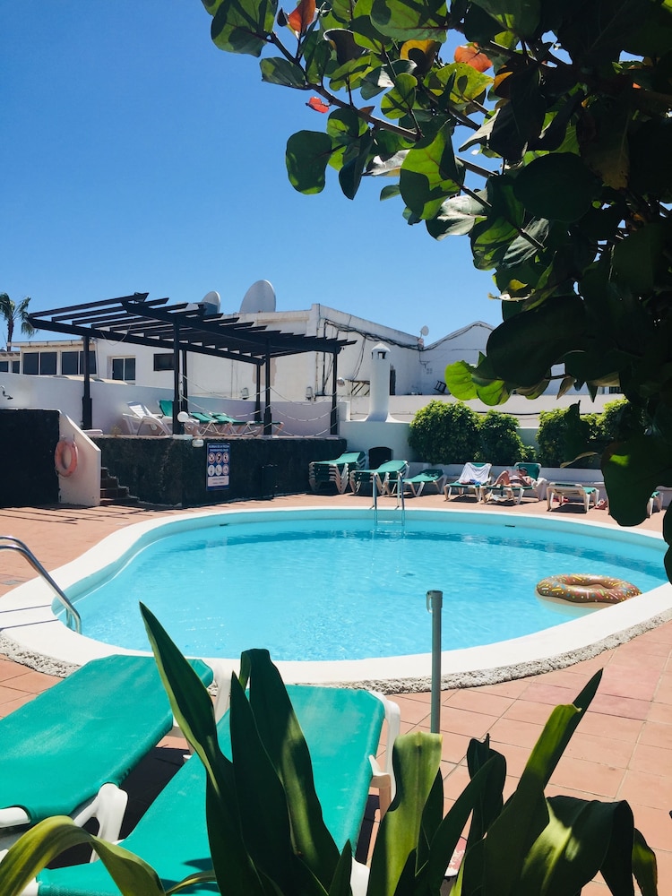 Maribel Apartments 27/31