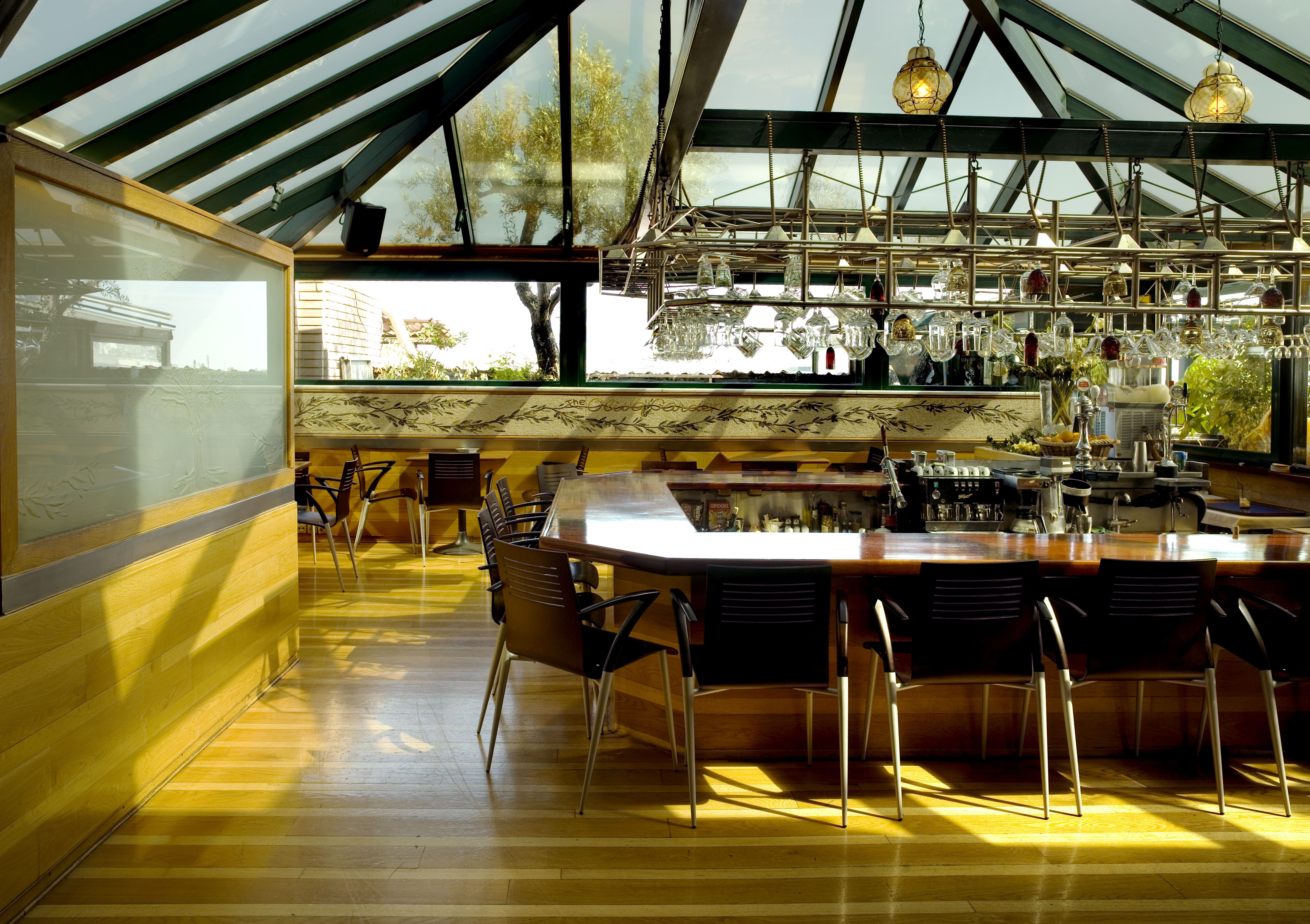 Titania Hotel 39/48