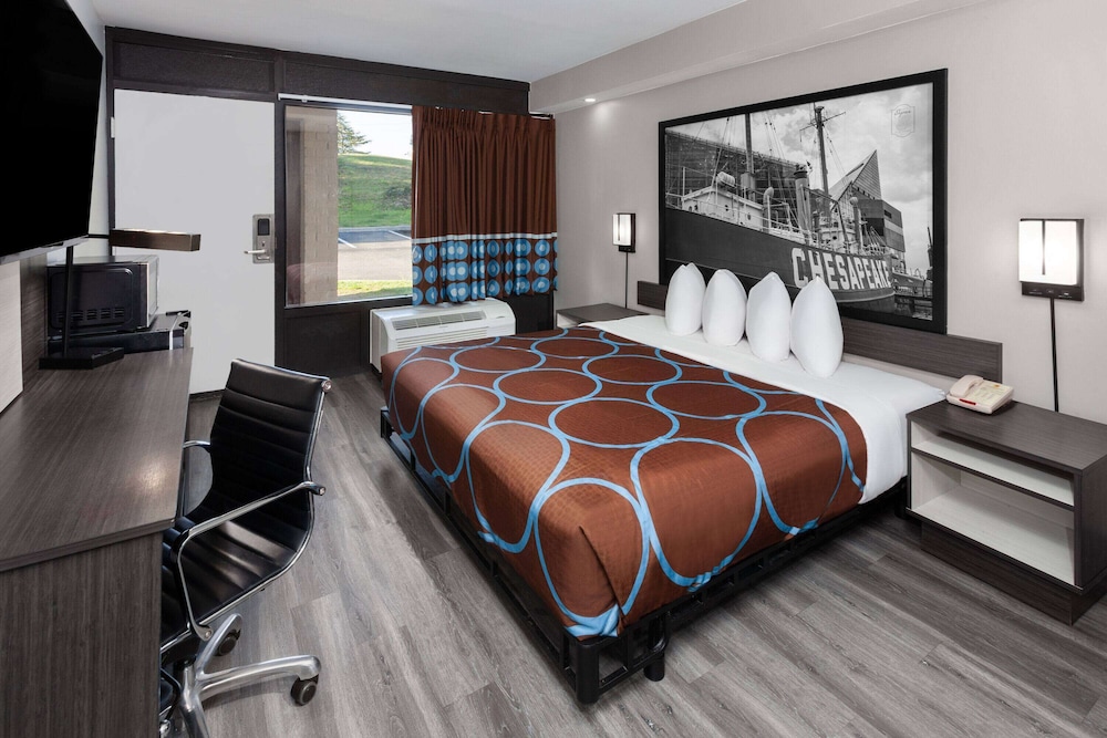 ROOM, KING BED, ACCESSIBLE