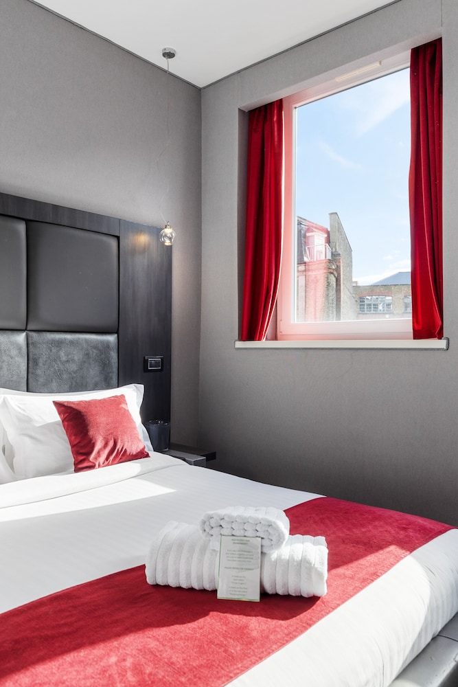 STANDARD, DOUBLE BED