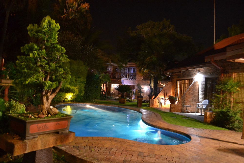 Aark Guest Lodge cc Boutique Hotel 19/22