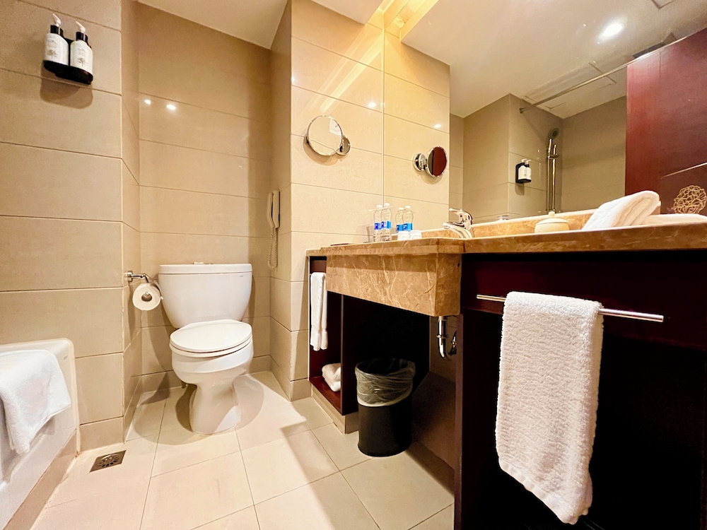 Ningbo Portman Plaza Hotel 62/63