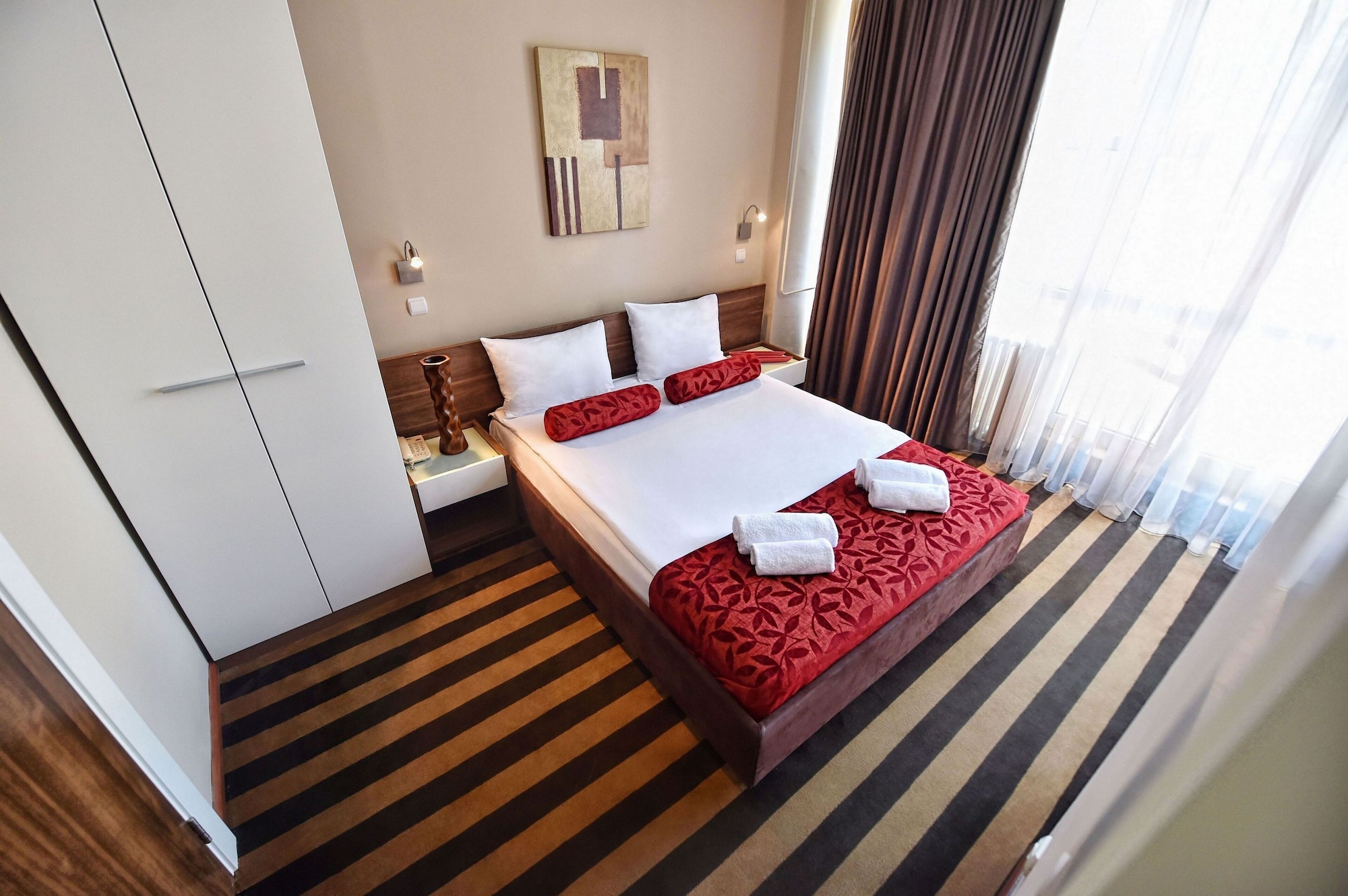 STANDARD, DOUBLE BED