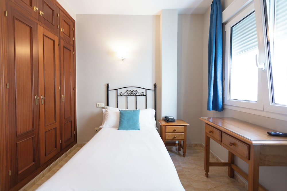 Hotel Mediterraneo 14/50