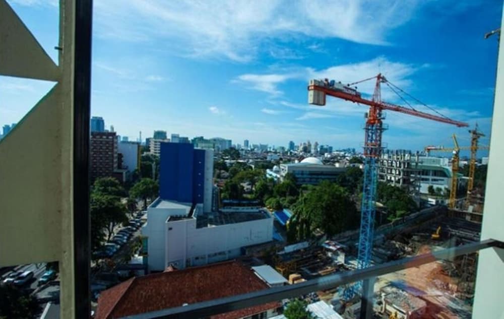 Hotel Cikini 27/28