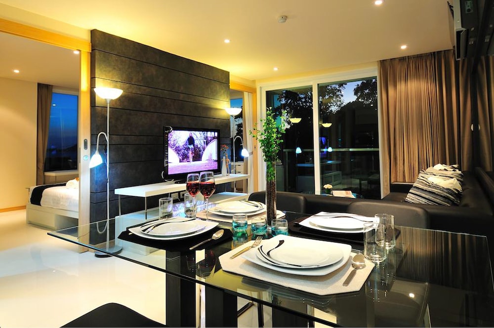 THE BAYCLIFF RESIDENCES 31/50