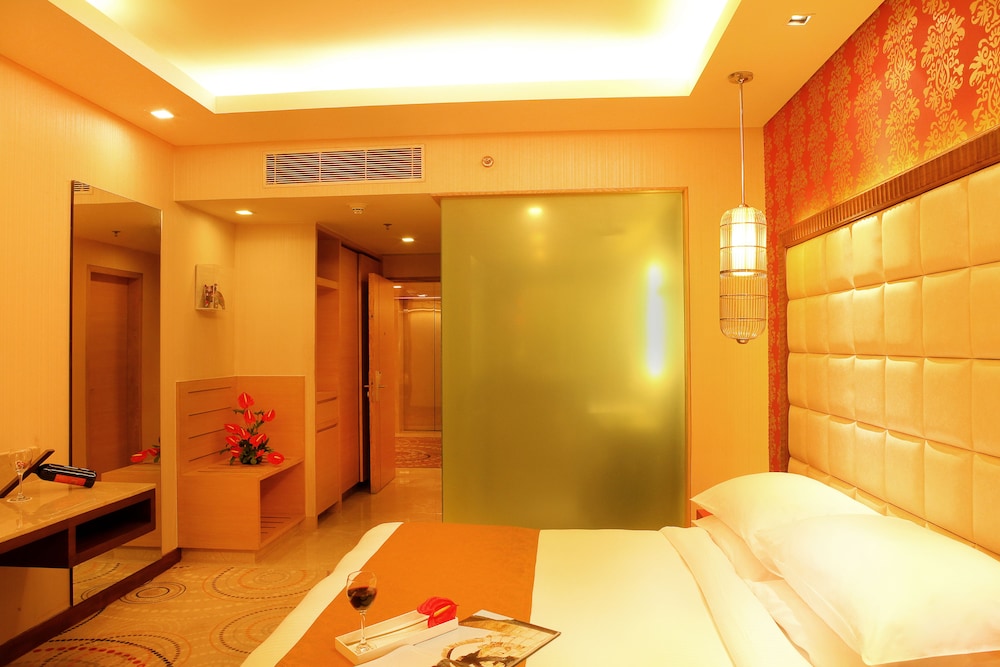 The Metropolitan Hotel Spa 24/50