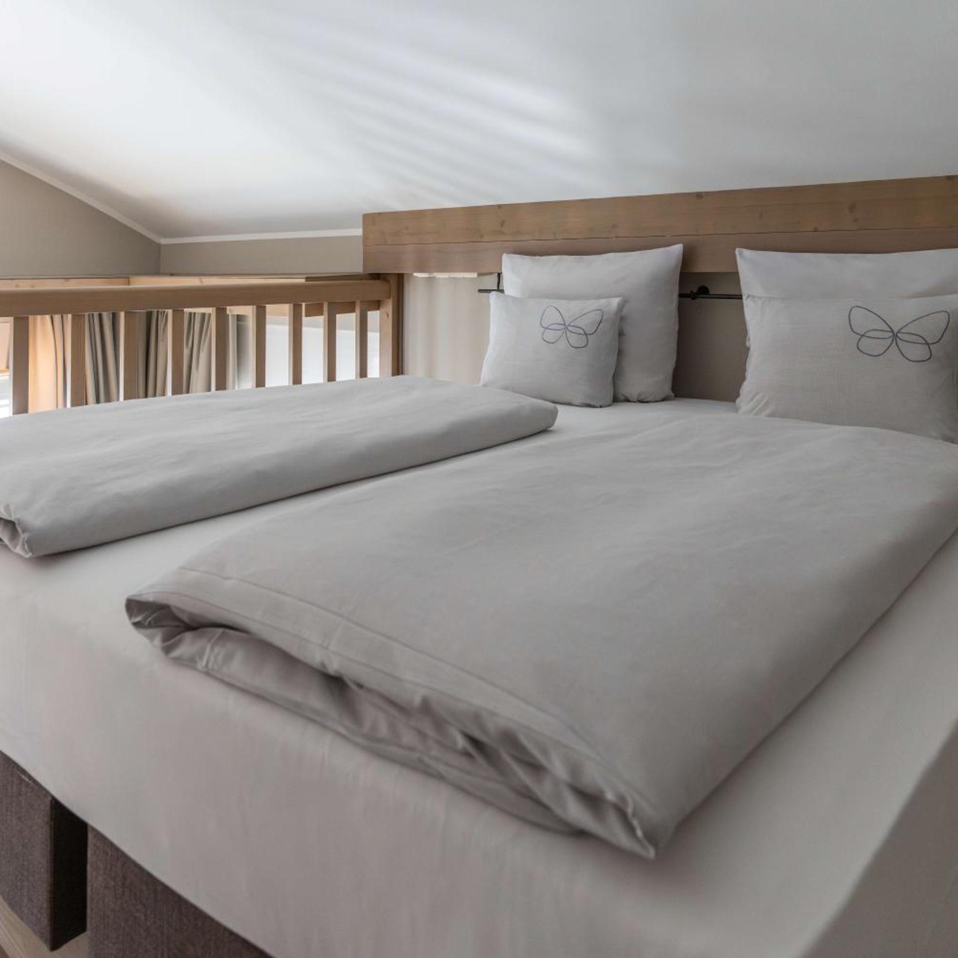 Cocoon, Chalet, Studio, Two Story