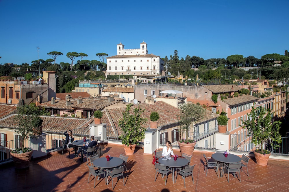 The Inn at the Spanish Steps 109/112