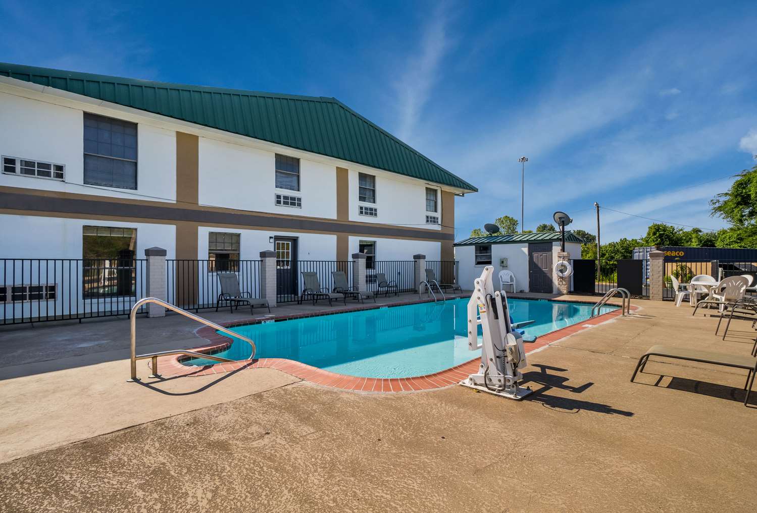 Quality Inn Brownsville TN 26/28