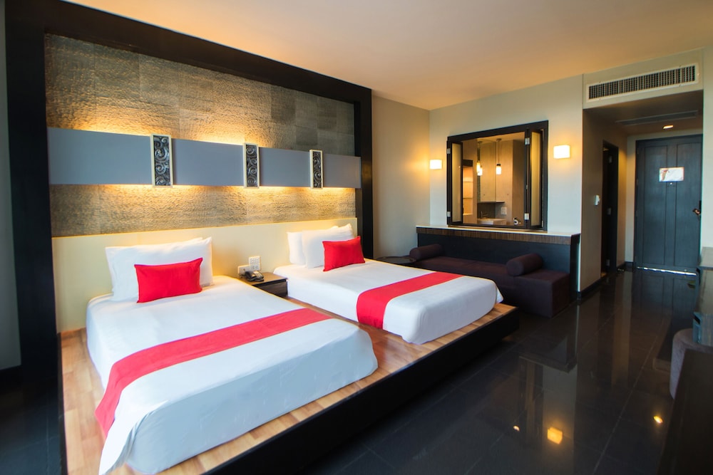 The Zign Hotel 12/50