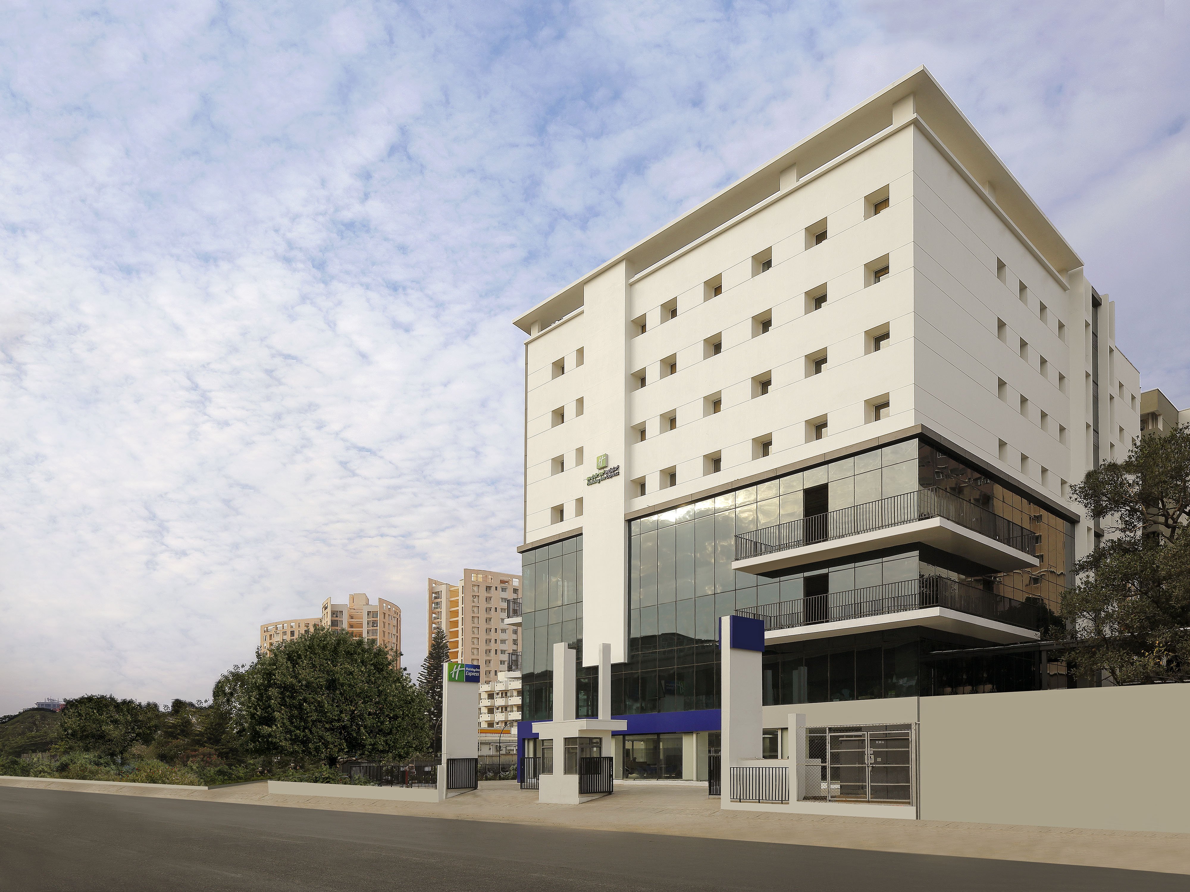 Holiday Inn Express Bengaluru Yeshwantpur 1/67