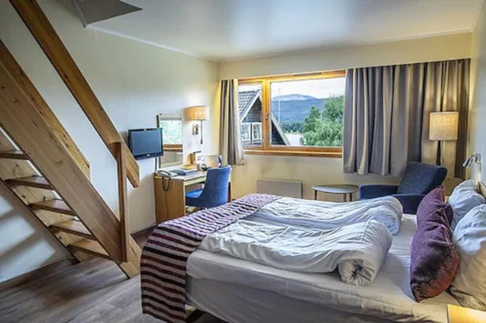 Straand Hotel 7/36