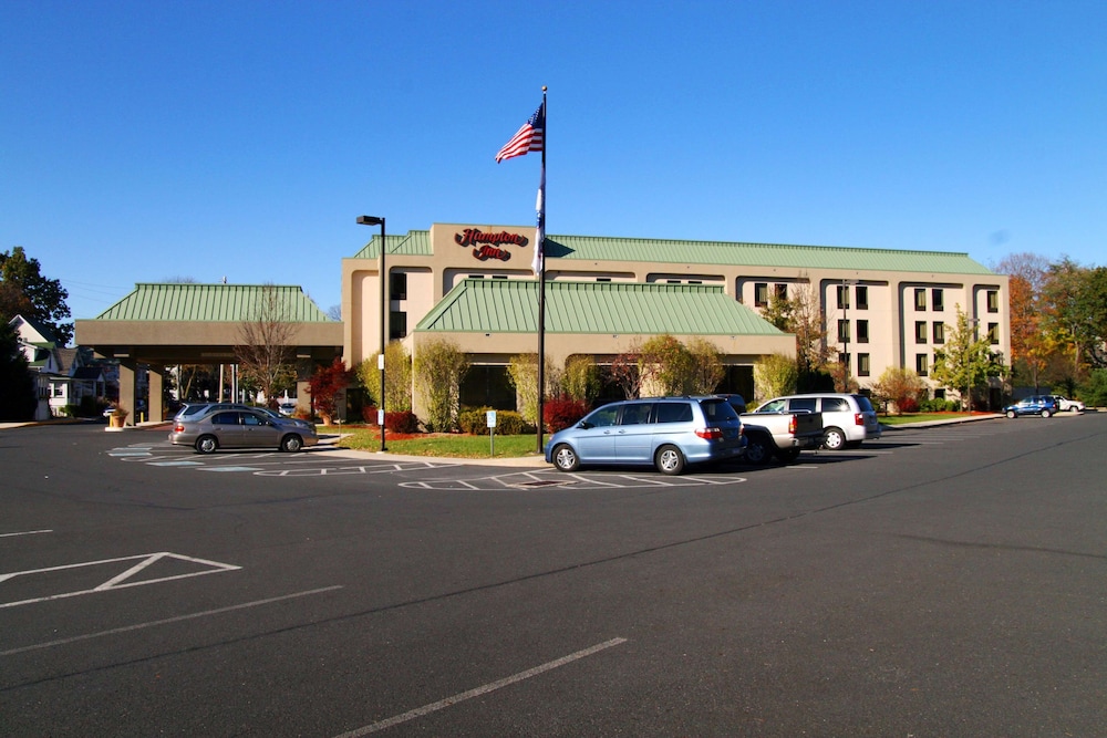Hampton Inn Stroudsburg Poconos 40/45