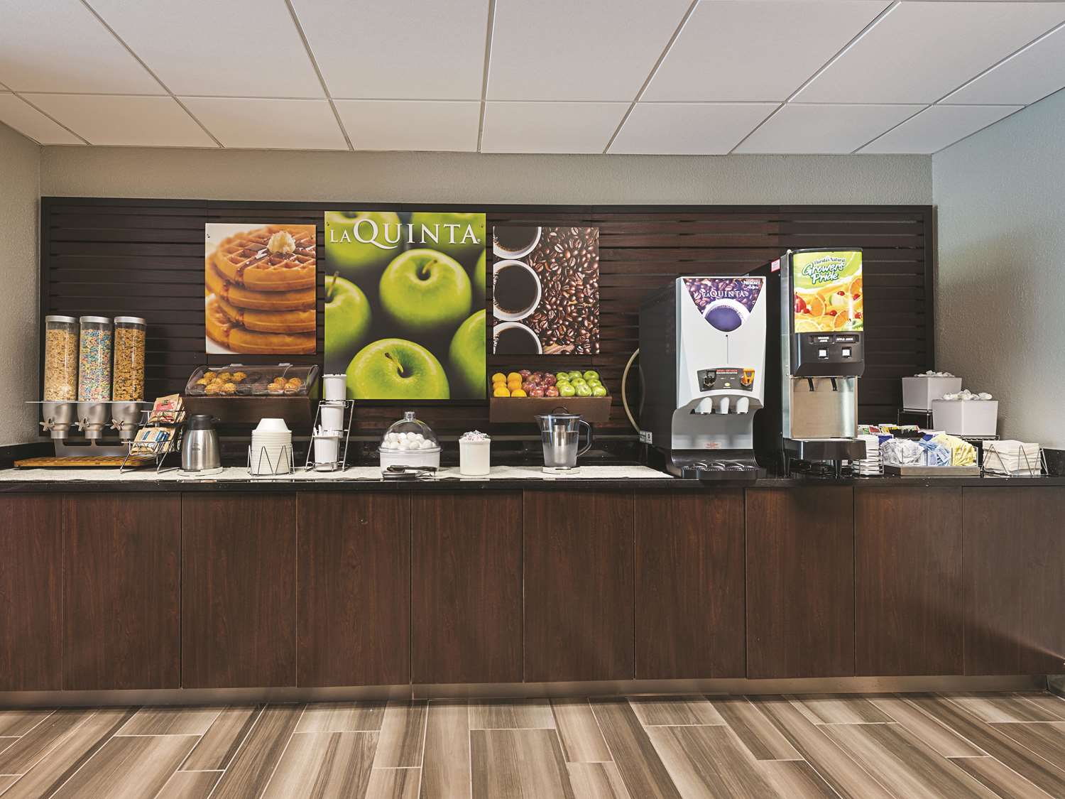 La Quinta Inn Suites Plantation Sw 6th Street 10/37
