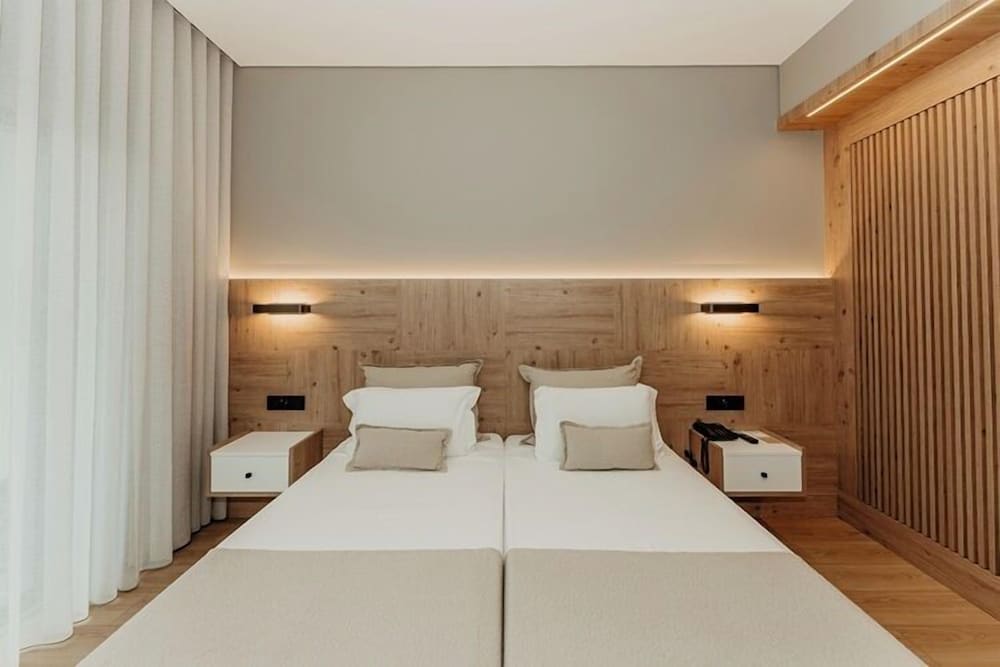 Hotel Minho 25/68