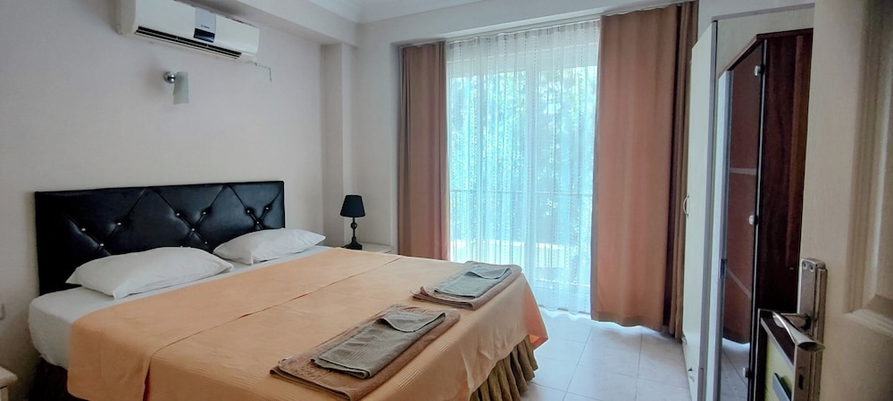 Cileks Apart Hotel 12/47