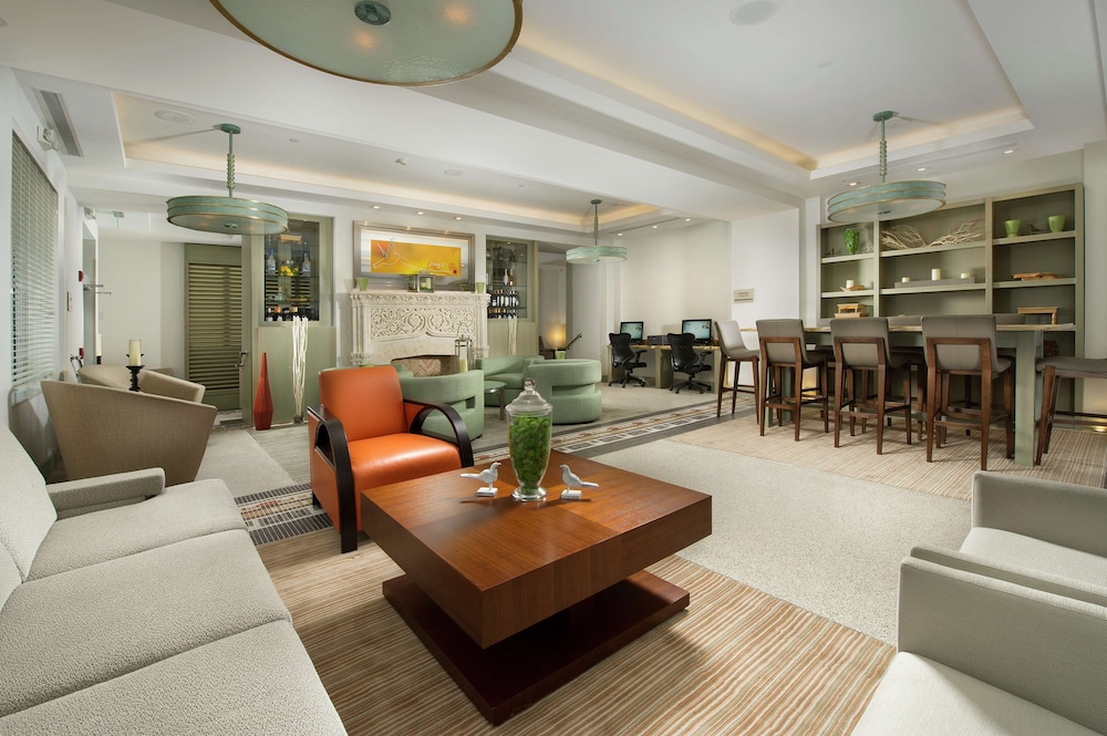 Hilton Garden Inn Miami South Beach 22/41