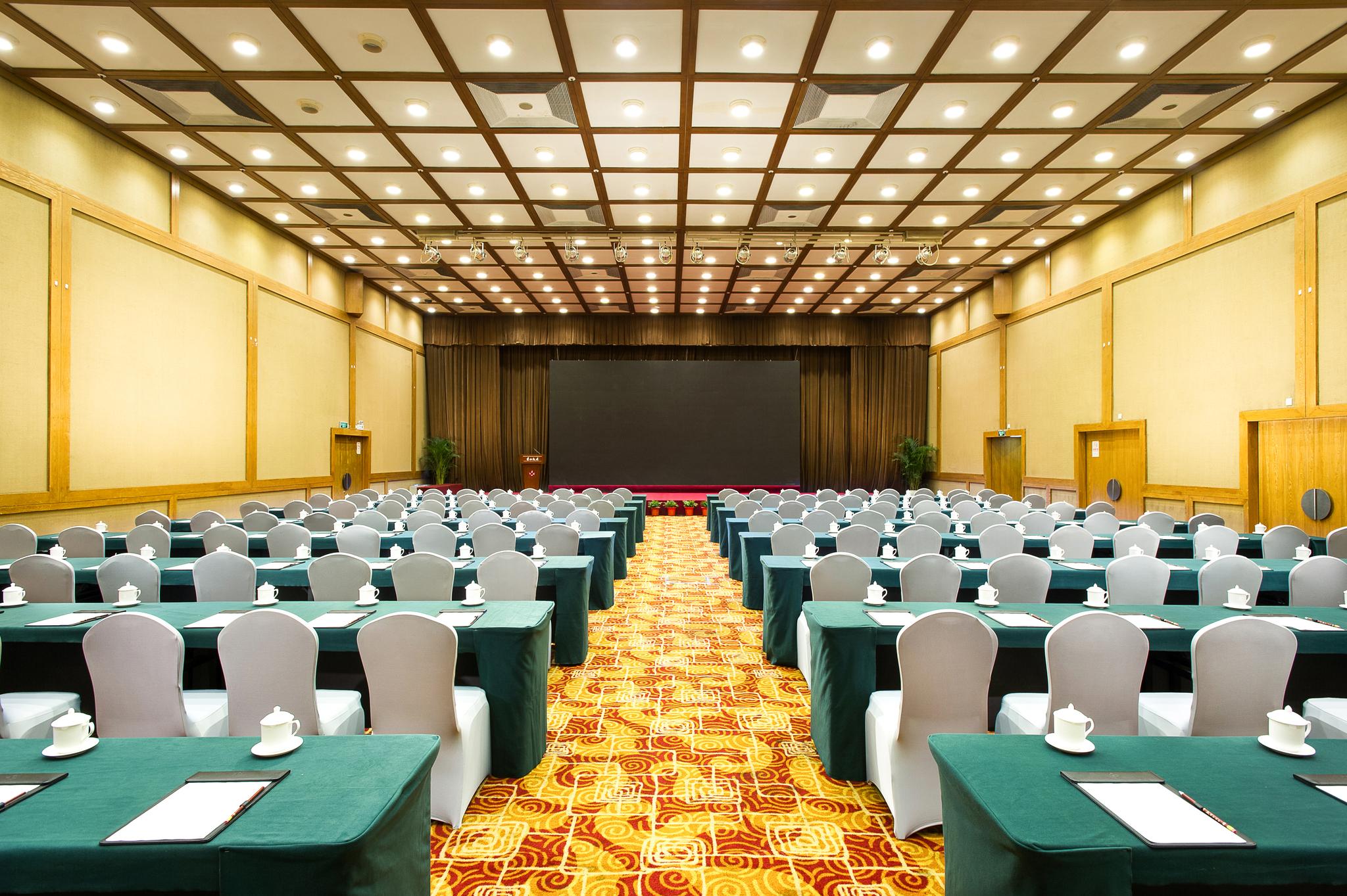Fragrant Hill Hotel 47/60