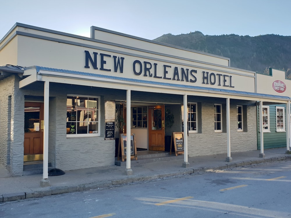 New Orleans Hotel 2/49
