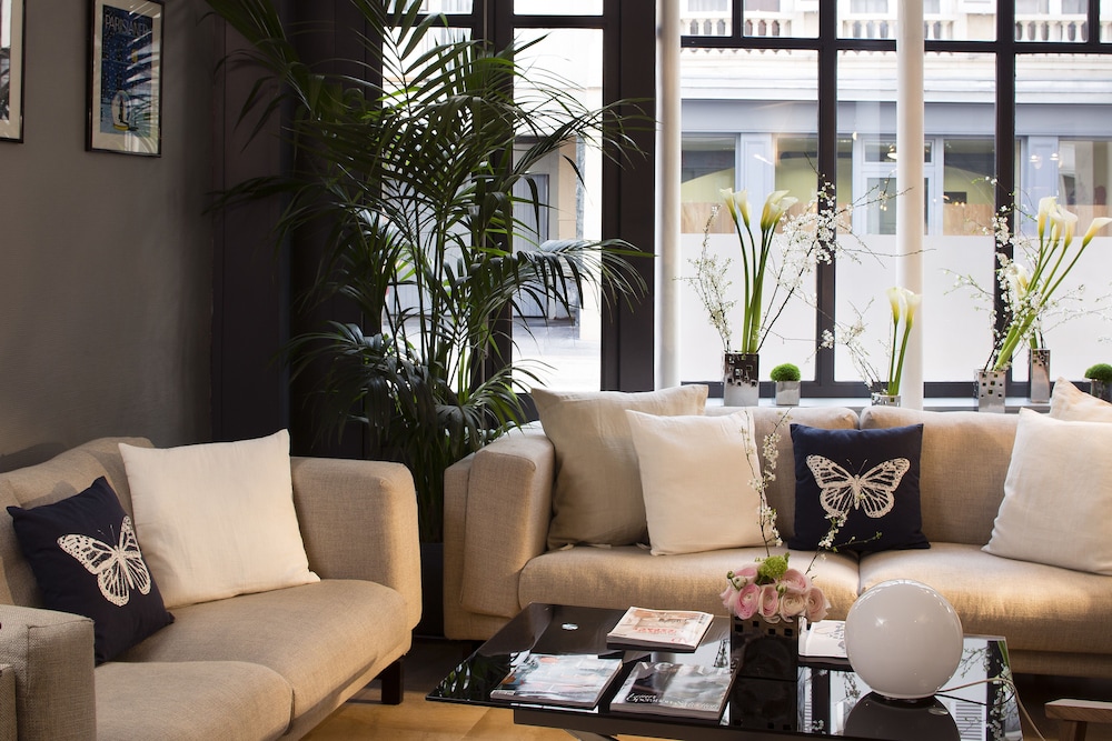 Le Petit Oberkampf Hotel and Spa 35/56