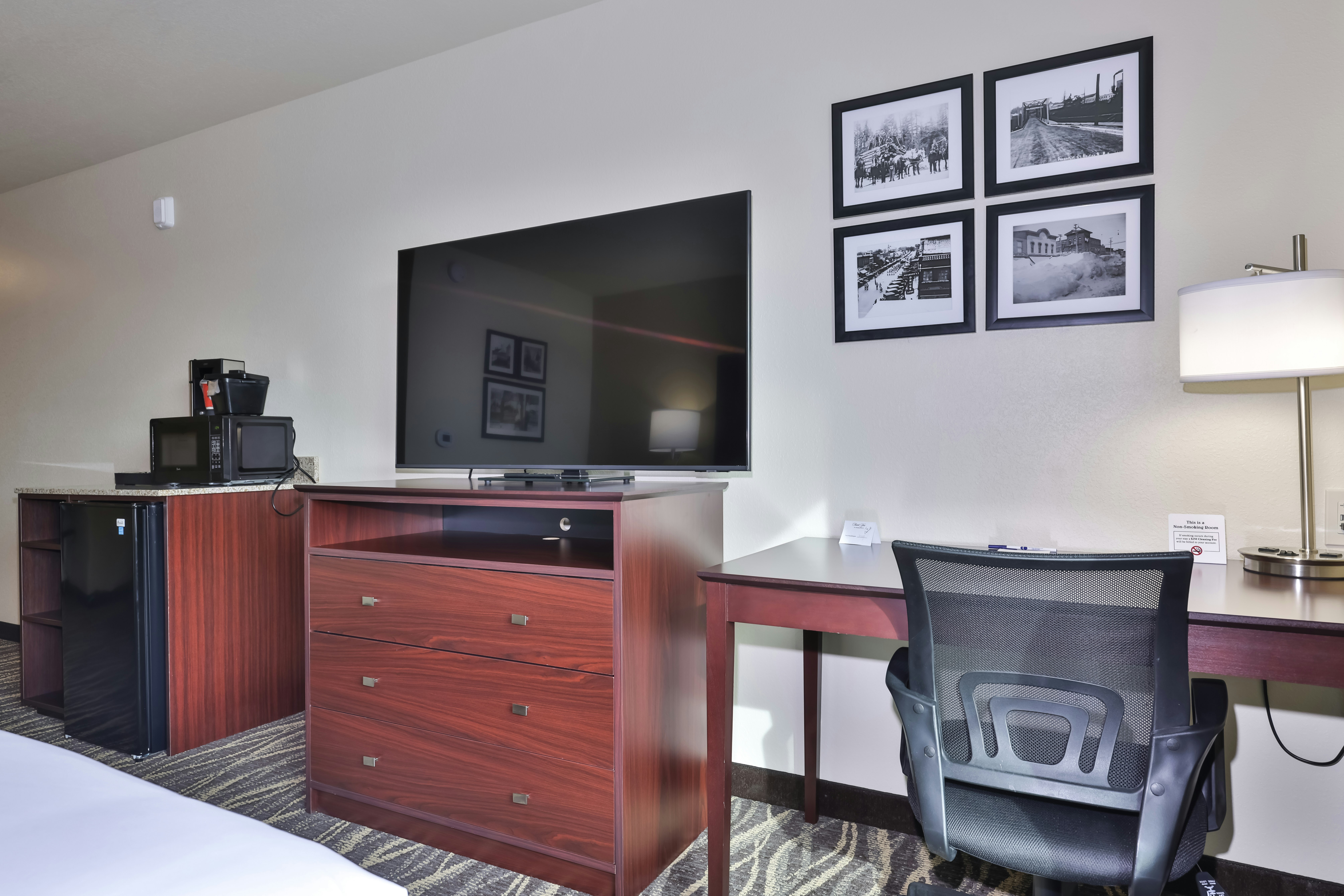 Cobblestone Hotel & Suites - Rhinelander 7/50
