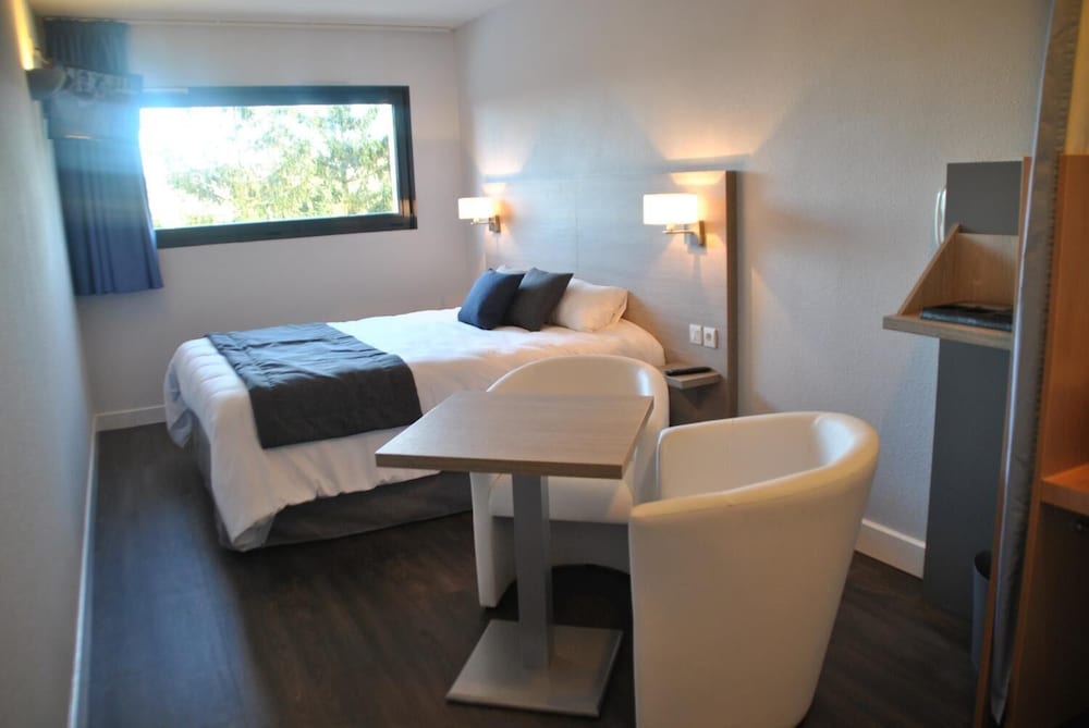 P'TIT DEJ-HOTEL MILLAU 14/31