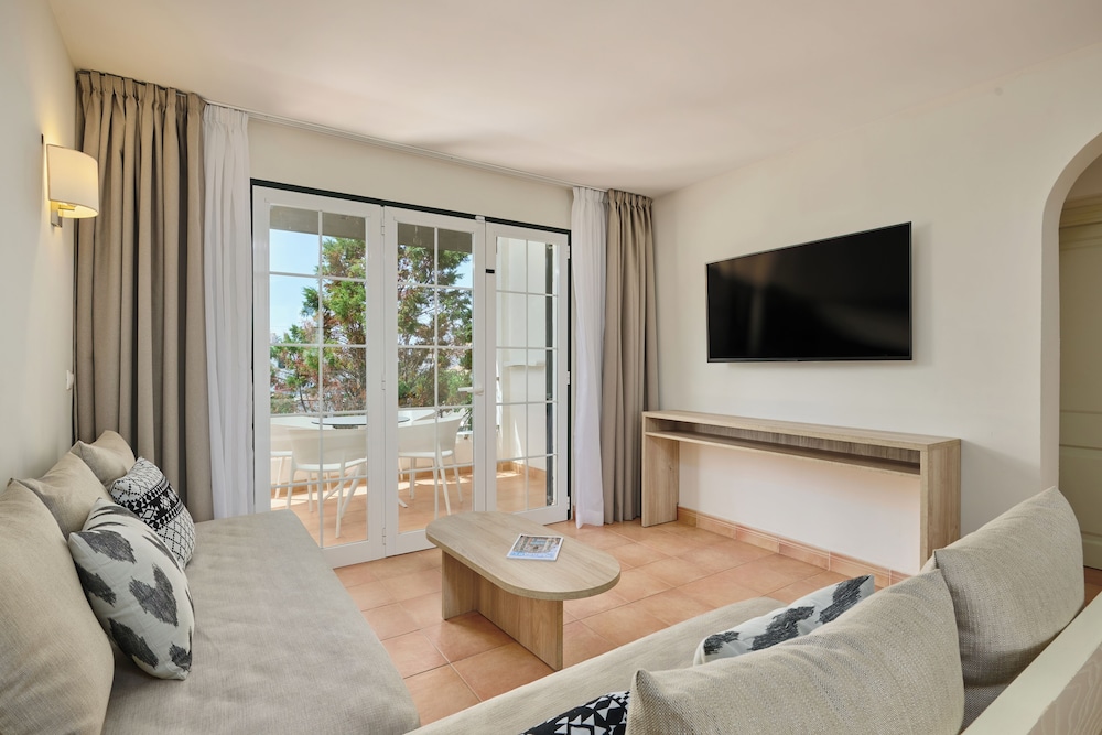 Grupotel Club Menorca 44/70