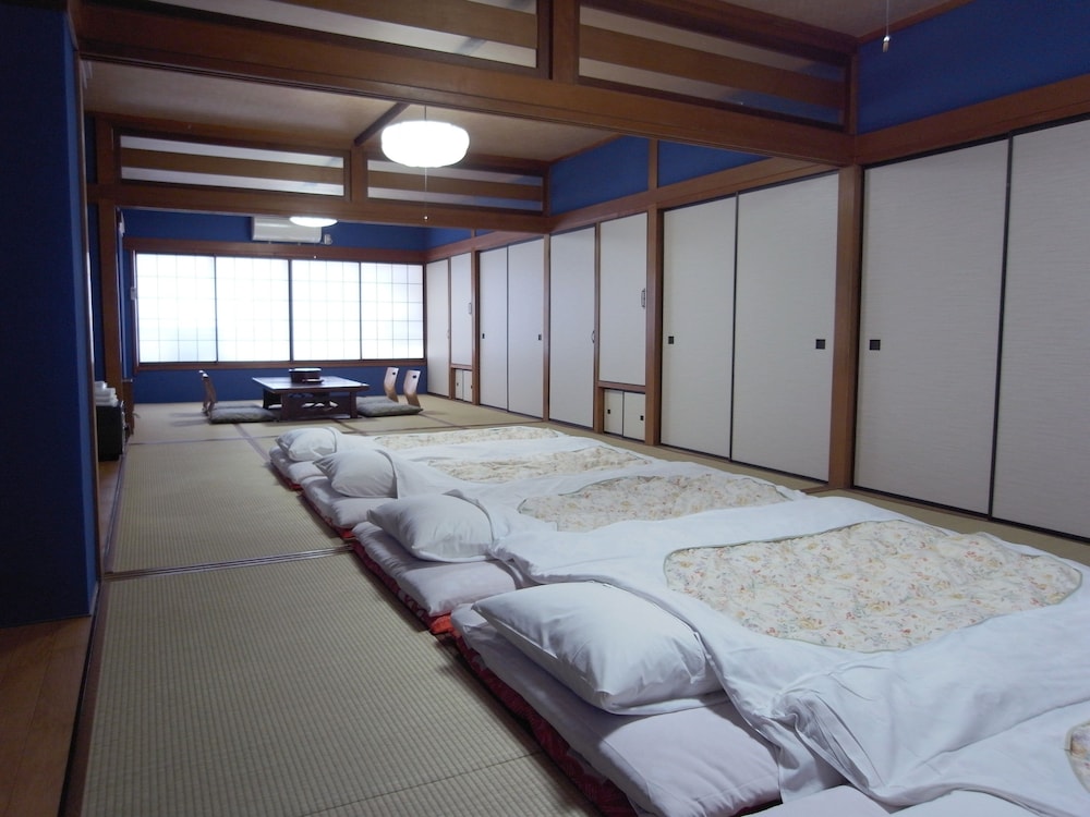 Japanese, Family, 6 Futon Beds, Shared Bathroom