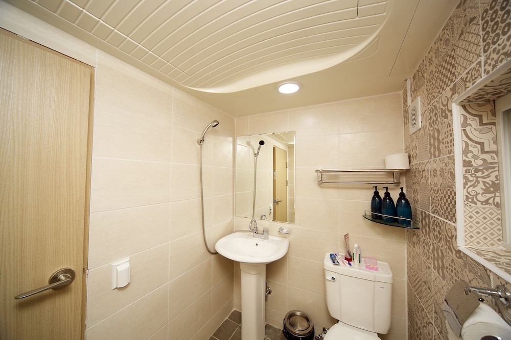 24 Guesthouse Seoul Cheongryangri 61/61