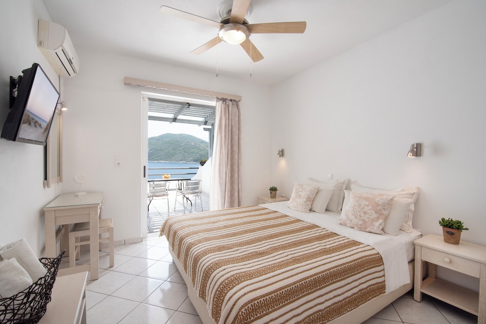 GRAND, APARTMENT