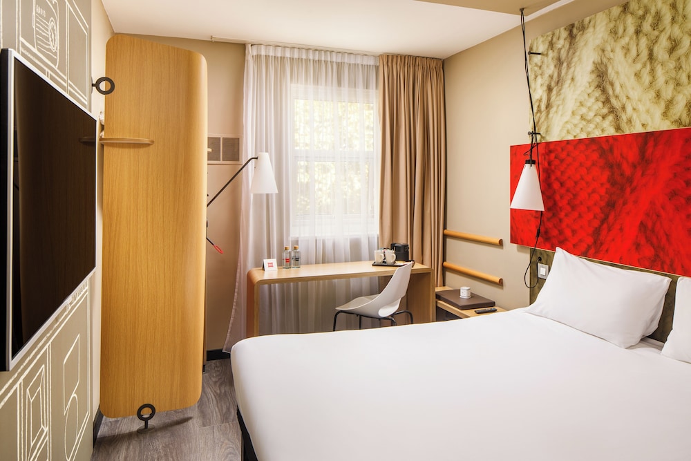 SWEET, DOUBLE BED