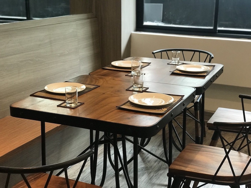 4M Pratunam Hotel 44/57